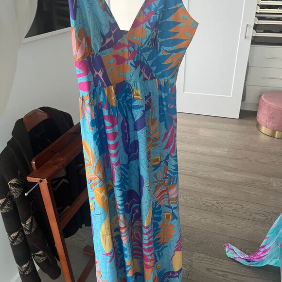 Mundefeis Summer Dress - Picture 5 of 5